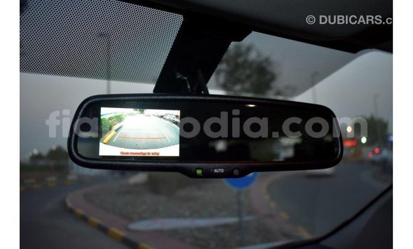 Acheter Import Voiture Toyota Hiace Blanc à Import - Dubai, Diana Acheter Import Voiture Toyota Hiace Blanc à Import - Dubai, Diana