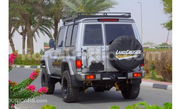 Acheter Import Voiture Toyota Land Cruiser Autre à Import - Dubai, Diana Acheter Import Voiture Toyota Land Cruiser Autre à Import - Dubai, Diana