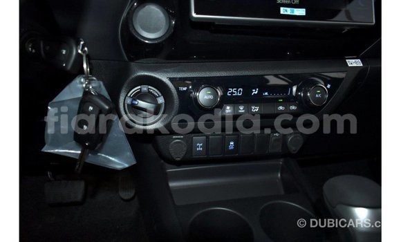 Acheter Import Voiture Toyota Hilux Autre à Import - Dubai, Diana Acheter Import Voiture Toyota Hilux Autre à Import - Dubai, Diana