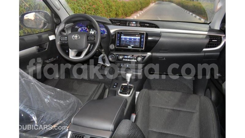 Big with watermark toyota hilux diana import dubai 4569