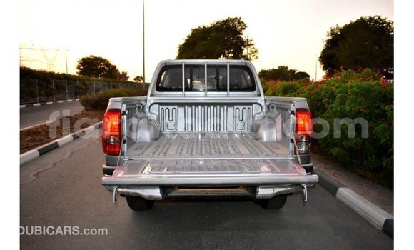 Acheter Import Voiture Toyota Hilux Autre à Import - Dubai, Diana Acheter Import Voiture Toyota Hilux Autre à Import - Dubai, Diana