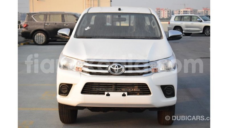 Big with watermark toyota hilux diana import dubai 4571