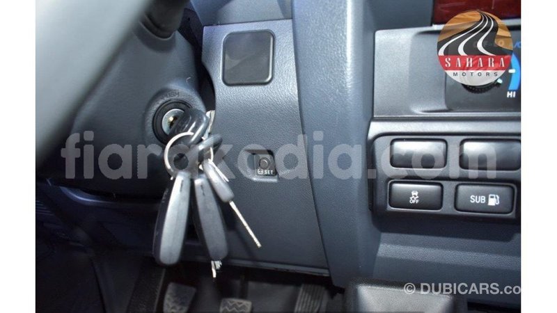 Big with watermark toyota land cruiser diana import dubai 4573