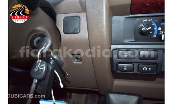 Acheter Import Voiture Toyota Land Cruiser Autre à Import - Dubai, Diana Acheter Import Voiture Toyota Land Cruiser Autre à Import - Dubai, Diana