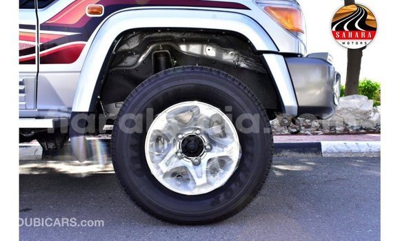 Acheter Import Voiture Toyota Land Cruiser Autre à Import - Dubai, Diana Acheter Import Voiture Toyota Land Cruiser Autre à Import - Dubai, Diana