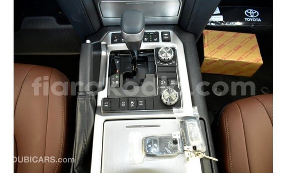 Hividy Toyota Land Cruiser Hafa Car in Import - Dubai in Diana Hividy Toyota Land Cruiser Hafa Car in Import - Dubai in Diana