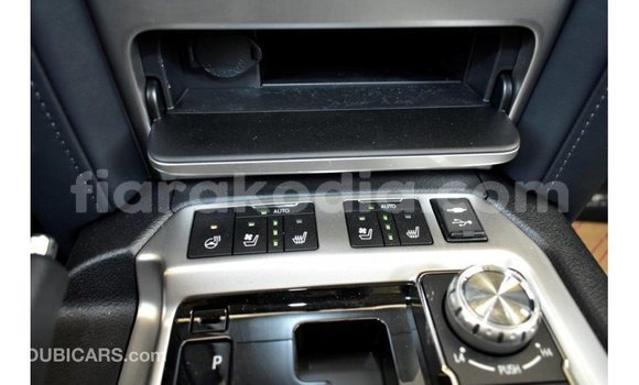 Hividy Toyota Land Cruiser Hafa Car in Import - Dubai in Diana Hividy Toyota Land Cruiser Hafa Car in Import - Dubai in Diana