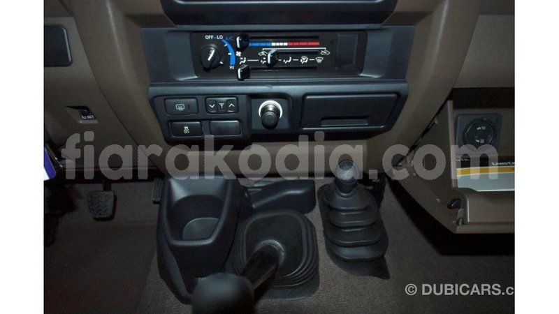 Big with watermark toyota land cruiser diana import dubai 4584