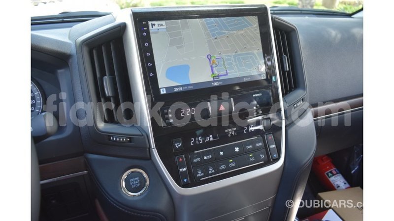 Big with watermark toyota land cruiser diana import dubai 4587