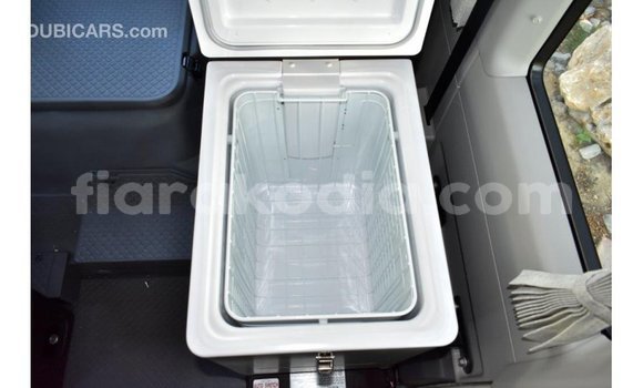 Acheter Import Voiture Toyota Coaster Blanc à Import - Dubai, Diana Acheter Import Voiture Toyota Coaster Blanc à Import - Dubai, Diana