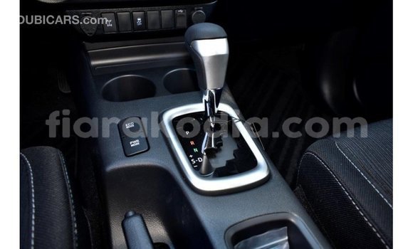 Hividy Toyota Hilux fotsy Car in Import - Dubai in Diana Hividy Toyota Hilux fotsy Car in Import - Dubai in Diana