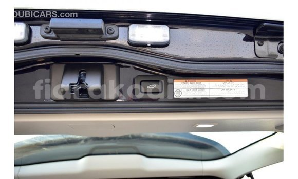 Acheter Import Voiture Toyota Land Cruiser Noir à Import - Dubai, Diana Acheter Import Voiture Toyota Land Cruiser Noir à Import - Dubai, Diana