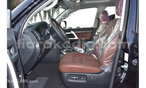 Acheter Import Voiture Toyota Land Cruiser Noir à Import - Dubai, Diana Acheter Import Voiture Toyota Land Cruiser Noir à Import - Dubai, Diana