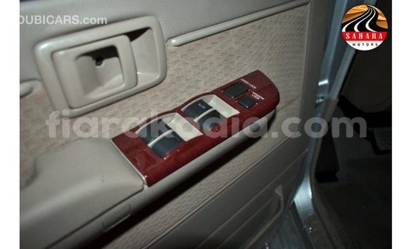 Acheter Import Voiture Toyota Land Cruiser Autre à Import - Dubai, Diana Acheter Import Voiture Toyota Land Cruiser Autre à Import - Dubai, Diana