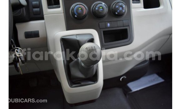 Acheter Import Voiture Toyota Hiace Blanc à Import - Dubai, Diana Acheter Import Voiture Toyota Hiace Blanc à Import - Dubai, Diana