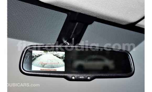 Acheter Import Voiture Toyota Hiace Blanc à Import - Dubai, Diana Acheter Import Voiture Toyota Hiace Blanc à Import - Dubai, Diana