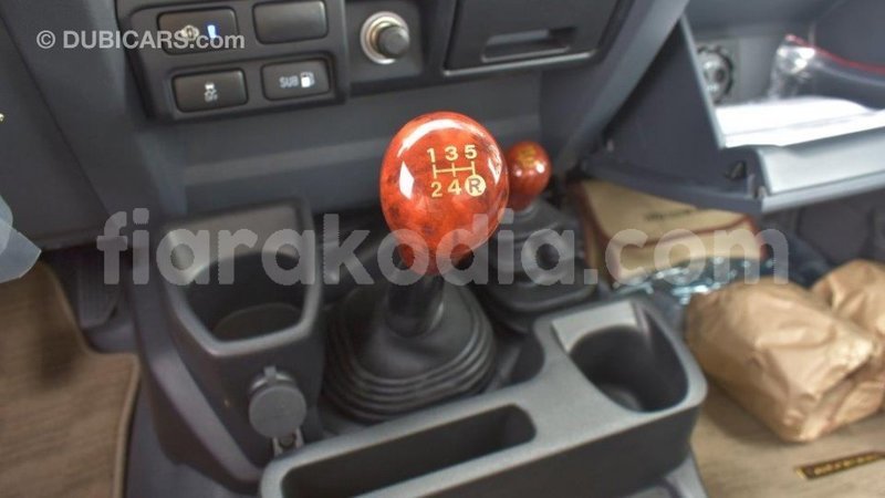 Big with watermark toyota land cruiser diana import dubai 4600