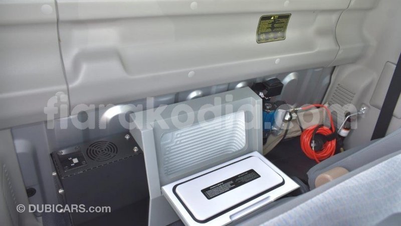 Big with watermark toyota land cruiser diana import dubai 4600