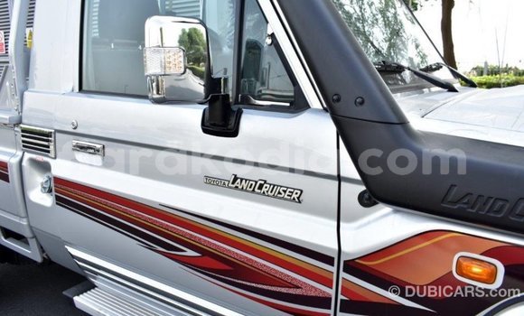 Acheter Import Voiture Toyota Land Cruiser Autre à Import - Dubai, Diana Acheter Import Voiture Toyota Land Cruiser Autre à Import - Dubai, Diana