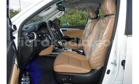 Hividy Toyota Fortuner fotsy Car in Import - Dubai in Diana Hividy Toyota Fortuner fotsy Car in Import - Dubai in Diana