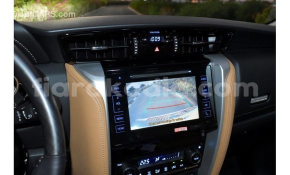 Hividy Toyota Fortuner fotsy Car in Import - Dubai in Diana Hividy Toyota Fortuner fotsy Car in Import - Dubai in Diana