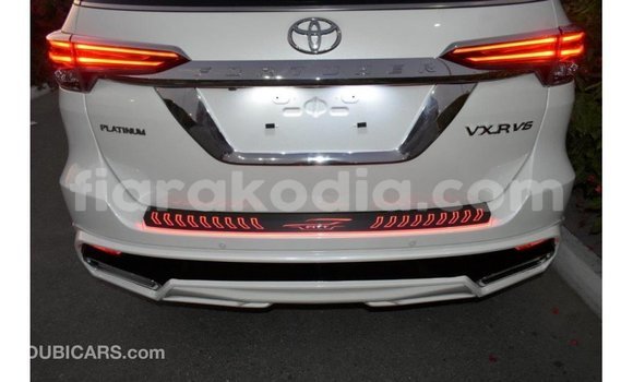 Hividy Toyota Fortuner fotsy Car in Import - Dubai in Diana Hividy Toyota Fortuner fotsy Car in Import - Dubai in Diana