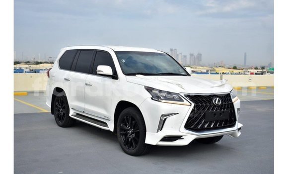 Acheter Import Voiture Lexus LX Blanc à Import - Dubai, Diana Acheter Import Voiture Lexus LX Blanc à Import - Dubai, Diana