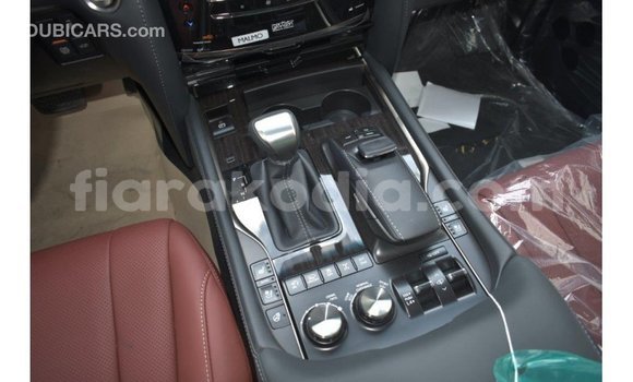 Acheter Import Voiture Lexus LX Blanc à Import - Dubai, Diana Acheter Import Voiture Lexus LX Blanc à Import - Dubai, Diana