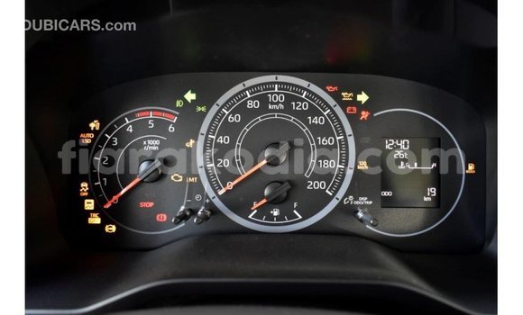 Acheter Import Voiture Toyota Hiace Blanc à Import - Dubai, Diana Acheter Import Voiture Toyota Hiace Blanc à Import - Dubai, Diana