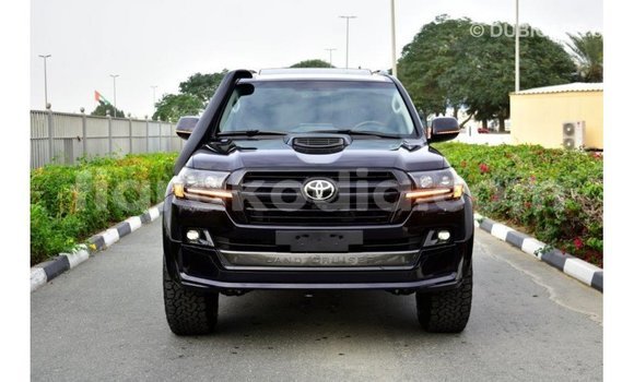 Acheter Import Voiture Toyota Land Cruiser Noir à Import - Dubai, Diana Acheter Import Voiture Toyota Land Cruiser Noir à Import - Dubai, Diana