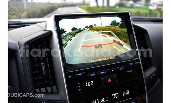 Acheter Import Voiture Toyota Land Cruiser Noir à Import - Dubai, Diana Acheter Import Voiture Toyota Land Cruiser Noir à Import - Dubai, Diana