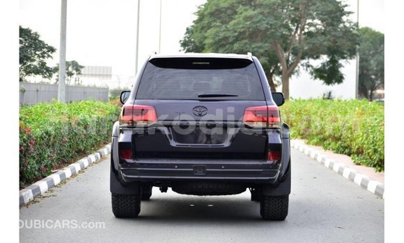 Acheter Import Voiture Toyota Land Cruiser Noir à Import - Dubai, Diana Acheter Import Voiture Toyota Land Cruiser Noir à Import - Dubai, Diana