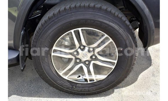 Acheter Import Voiture Toyota Fortuner Autre à Import - Dubai, Diana Acheter Import Voiture Toyota Fortuner Autre à Import - Dubai, Diana