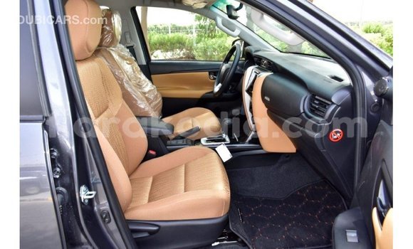Acheter Import Voiture Toyota Fortuner Autre à Import - Dubai, Diana Acheter Import Voiture Toyota Fortuner Autre à Import - Dubai, Diana