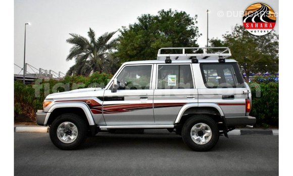 Acheter Import Voiture Toyota Land Cruiser Autre à Import - Dubai, Diana Acheter Import Voiture Toyota Land Cruiser Autre à Import - Dubai, Diana