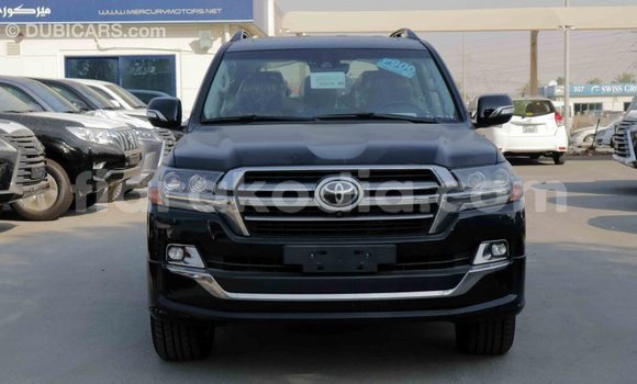 Acheter Import Voiture Toyota Land Cruiser Noir à Import - Dubai, Diana Acheter Import Voiture Toyota Land Cruiser Noir à Import - Dubai, Diana