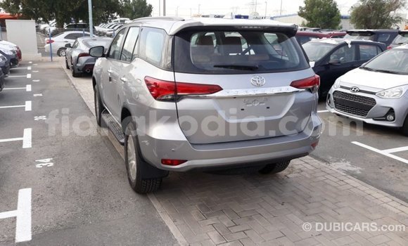Acheter Import Voiture Toyota Fortuner Autre à Import - Dubai, Diana Acheter Import Voiture Toyota Fortuner Autre à Import - Dubai, Diana