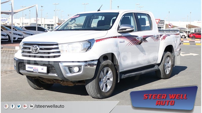 Big with watermark toyota hilux diana import dubai 4625