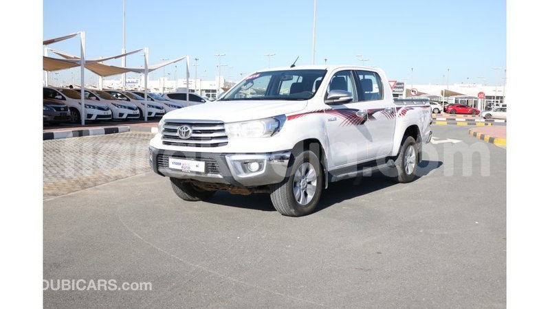 Big with watermark toyota hilux diana import dubai 4625