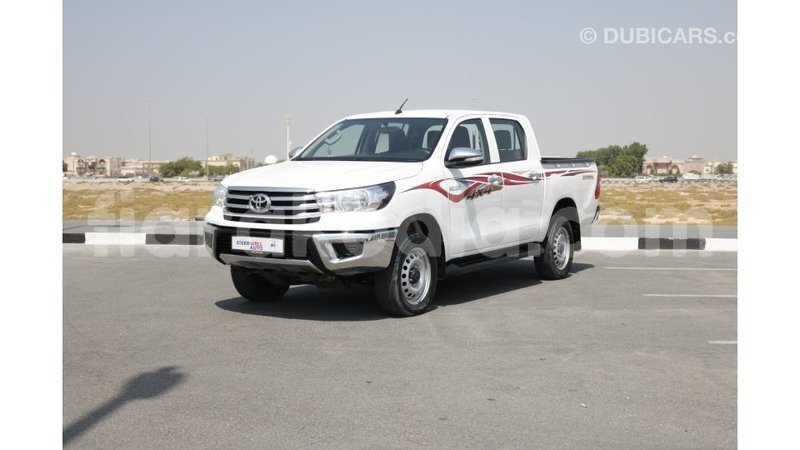 Big with watermark toyota hilux diana import dubai 4628