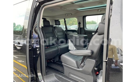 Hividy Peugeot Traveller Black Car in Import - Dubai in Diana Hividy Peugeot Traveller Black Car in Import - Dubai in Diana