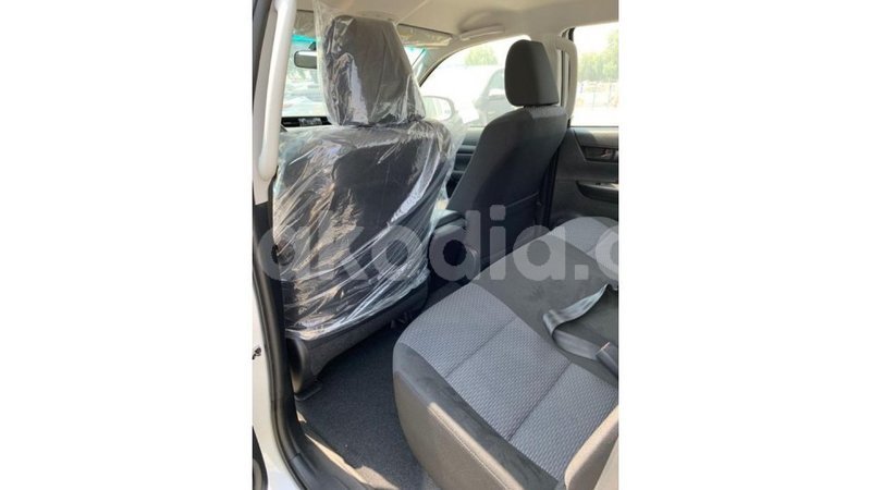 Big with watermark toyota hilux diana import dubai 4637