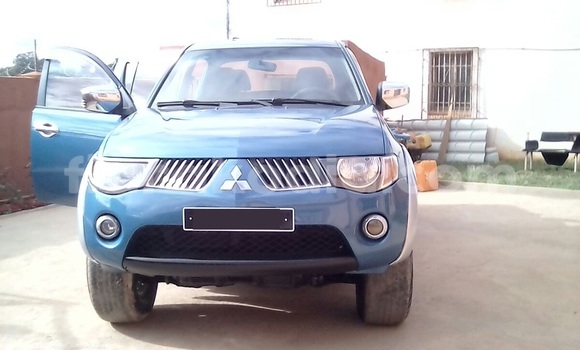 Hividy Mitsubishi L200 Blue Car in Antananarivo in Analamanga Hividy Mitsubishi L200 Blue Car in Antananarivo in Analamanga