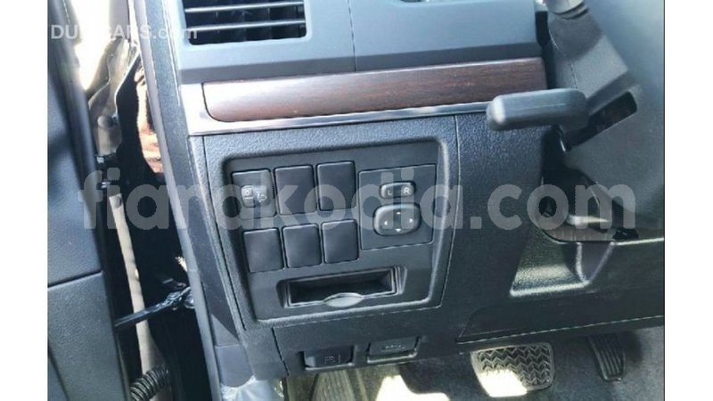 Big with watermark toyota land cruiser diana import dubai 4645