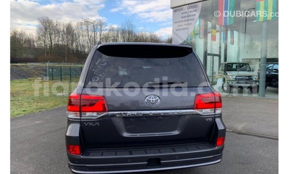 Buy Import Toyota Land Cruiser Other Car in Import - Dubai in Diana Buy Import Toyota Land Cruiser Other Car in Import - Dubai in Diana