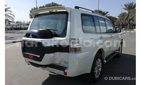 Buy Import Mitsubishi Pajero White Car in Import - Dubai in Diana Buy Import Mitsubishi Pajero White Car in Import - Dubai in Diana