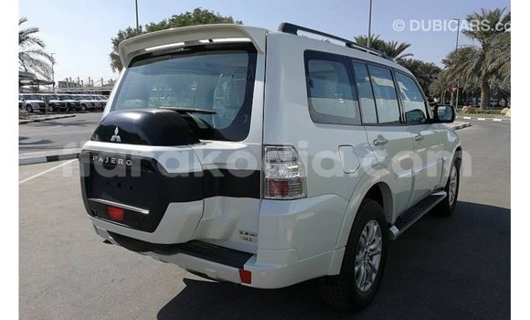 Buy Import Mitsubishi Pajero White Car in Import - Dubai in Diana Buy Import Mitsubishi Pajero White Car in Import - Dubai in Diana