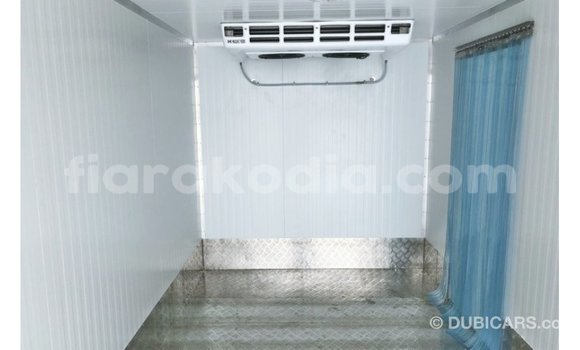 Acheter Import Utilitaire Hino 300 Series Blanc à Import - Dubai, Diana Acheter Import Utilitaire Hino 300 Series Blanc à Import - Dubai, Diana