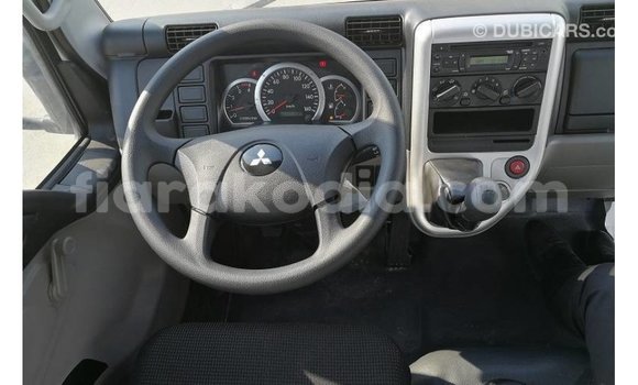 Acheter Import Voiture Mitsubishi i Blanc à Import - Dubai, Diana Acheter Import Voiture Mitsubishi i Blanc à Import - Dubai, Diana