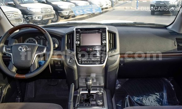 Buy Import Toyota Land Cruiser White Car in Import - Dubai in Diana Buy Import Toyota Land Cruiser White Car in Import - Dubai in Diana